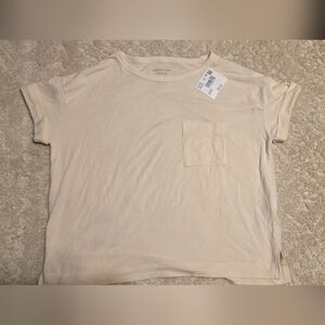 American Eagle Outfitters Cream Short Sleeve Tee